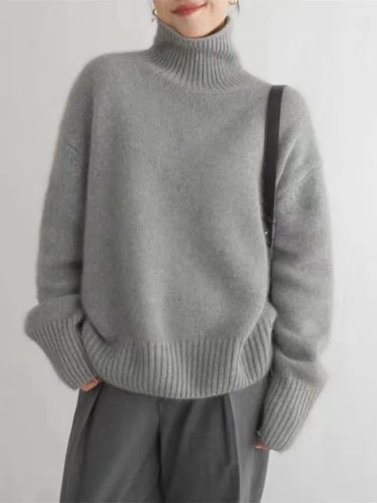 Lola Stylish Cashmere Turtleneck Sweater for Fall