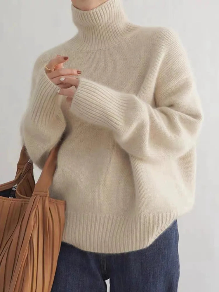 Lola Stylish Cashmere Turtleneck Sweater for Fall